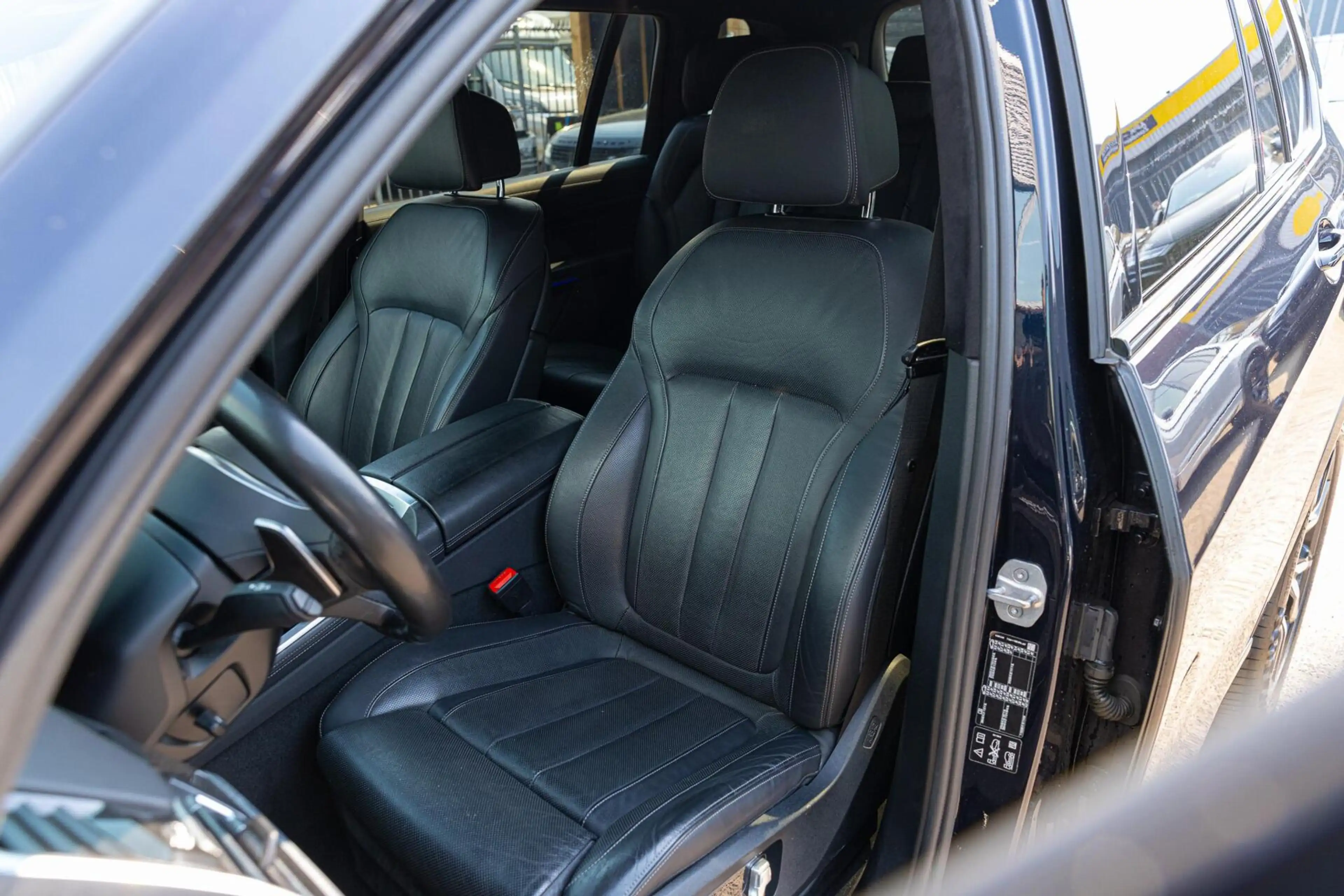 BMW X7 xDrive30d High Executive PANO TREKHAAK CO PILOT LA — photo 20