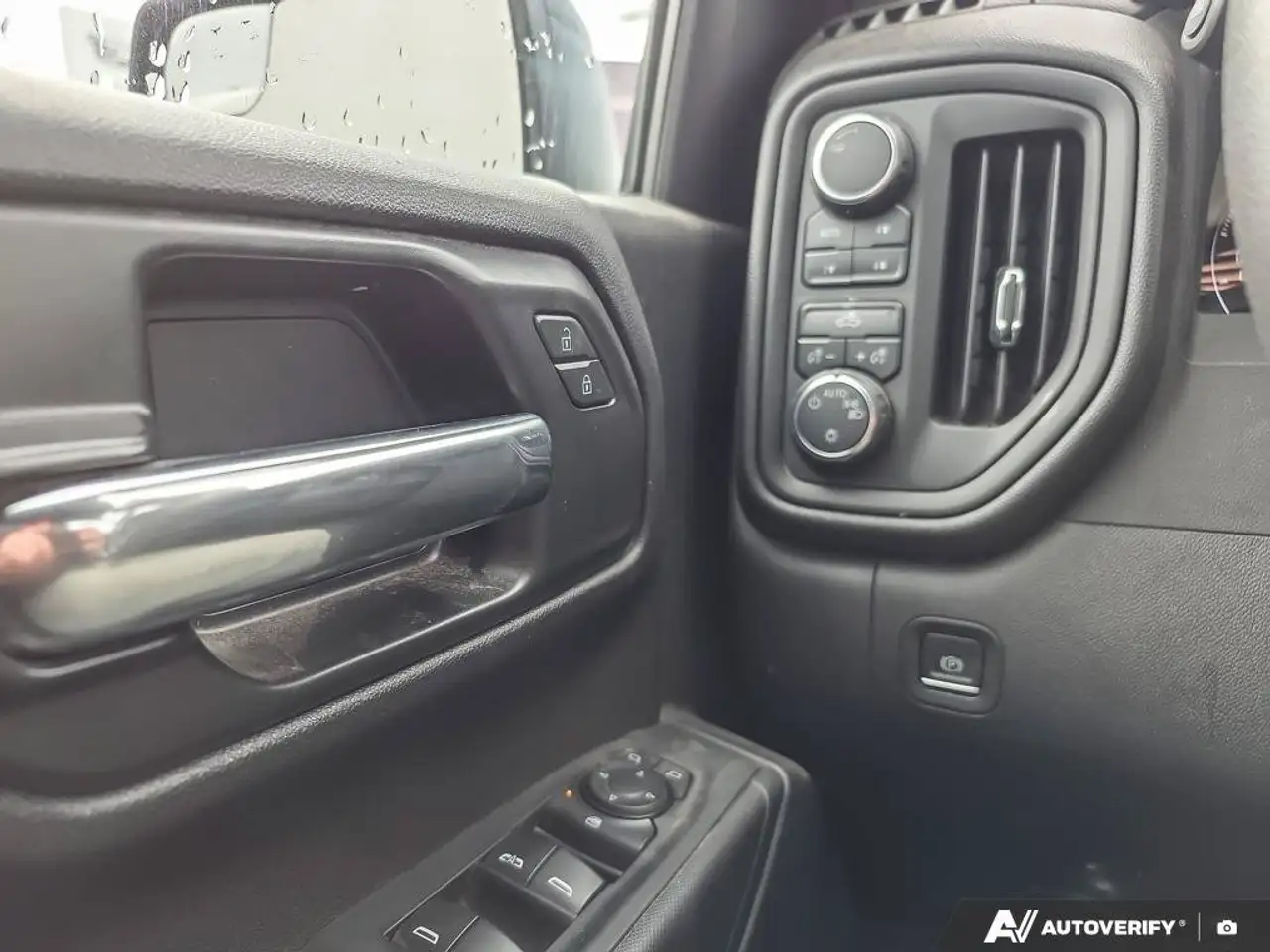Chevrolet Silverado 1500 fotografie Chevrolet Silverado 1500