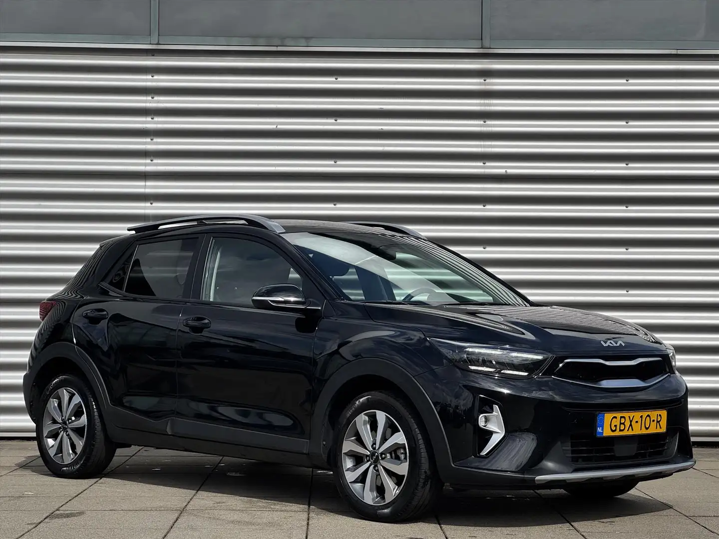 Kia Stonic 1.0 T-GDi MHEV 100pk DynamicPlusLine | Camera | Na Zwart - 2