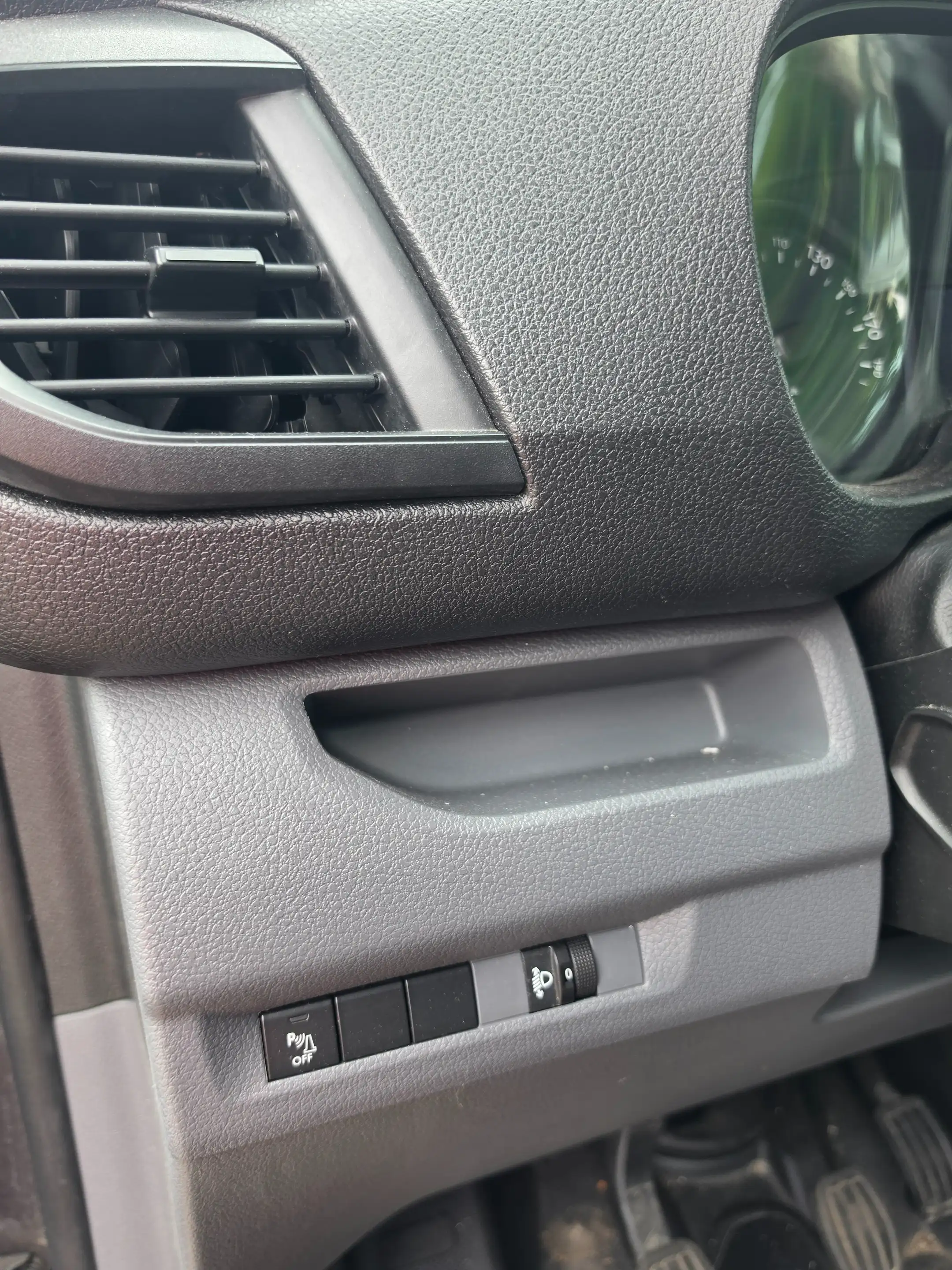 Citroen Jumpy XL (L3) — photo 13