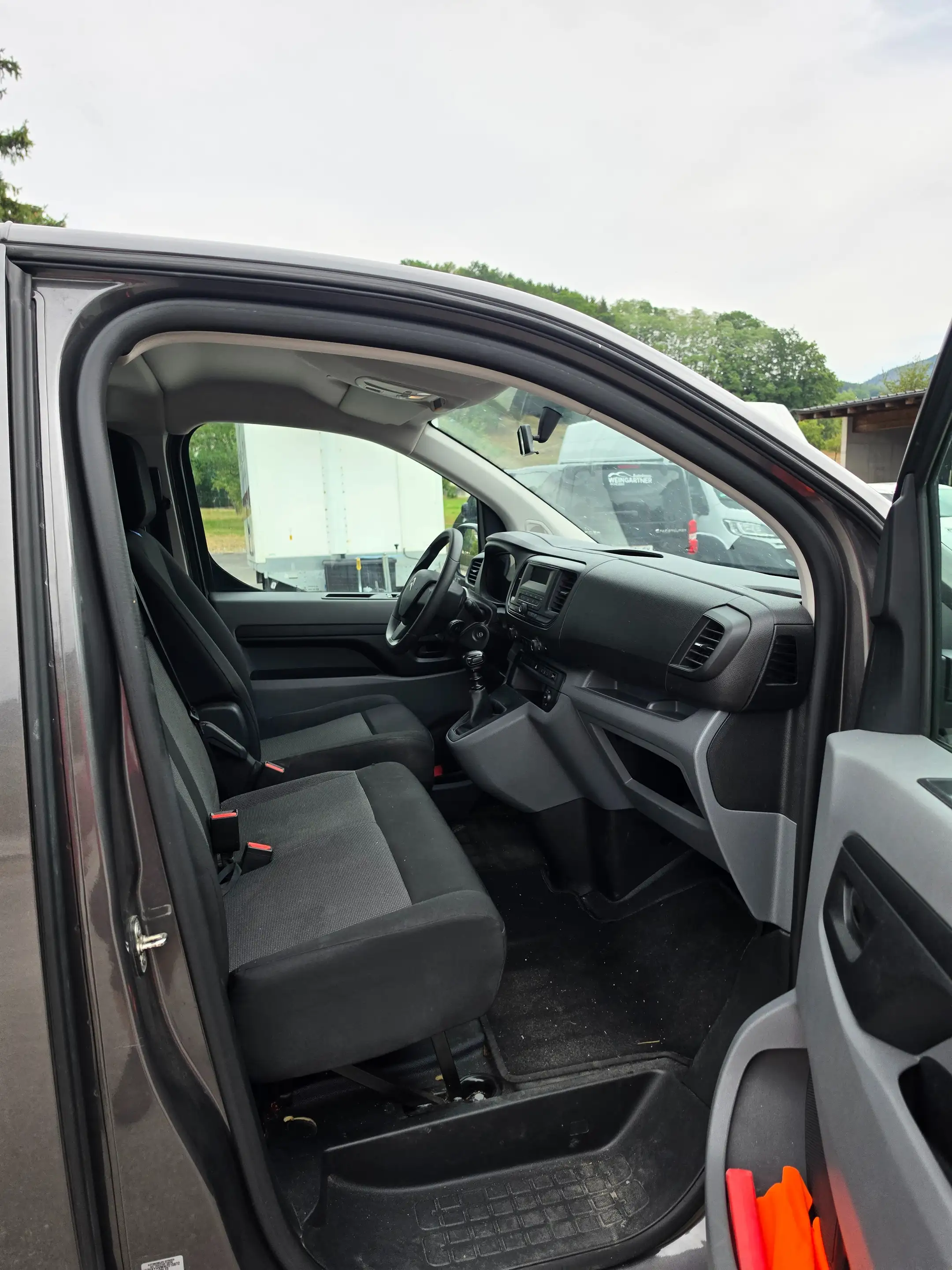 Citroen Jumpy XL (L3) — photo 9