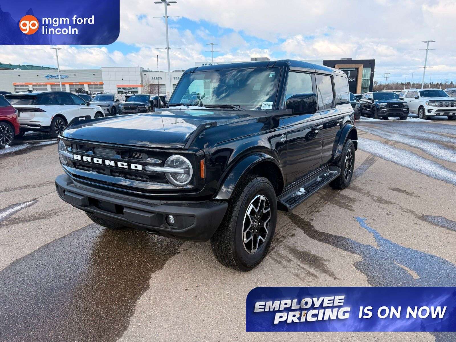 2025 Ford Bronco Outer Banks
