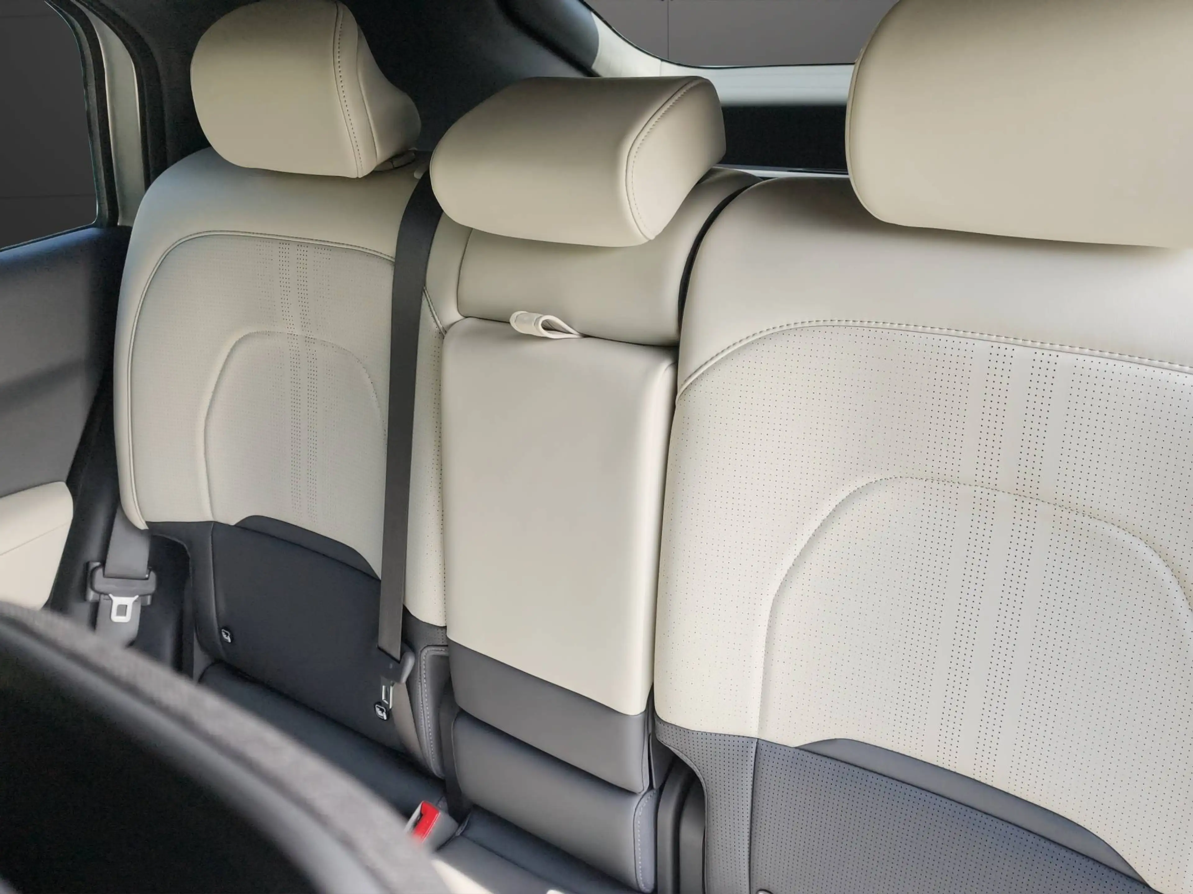Kia EV3 EV3 81,4-kWh FWD GT-Line — photo 15