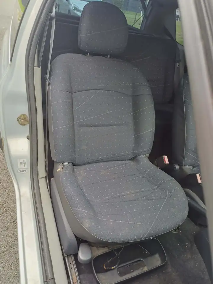 Renault Clio 1.2i Expression, foto 9