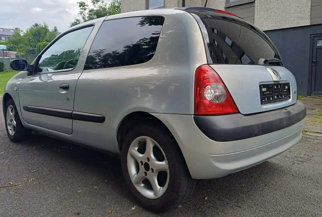Renault Clio 1.2i Expression, foto 3