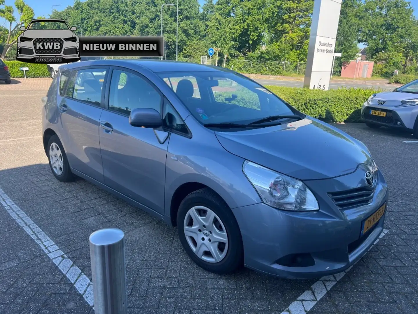 Toyota Verso 1.6 VVT-i Airco Trekhaak Dealer ODH Blauw - 1