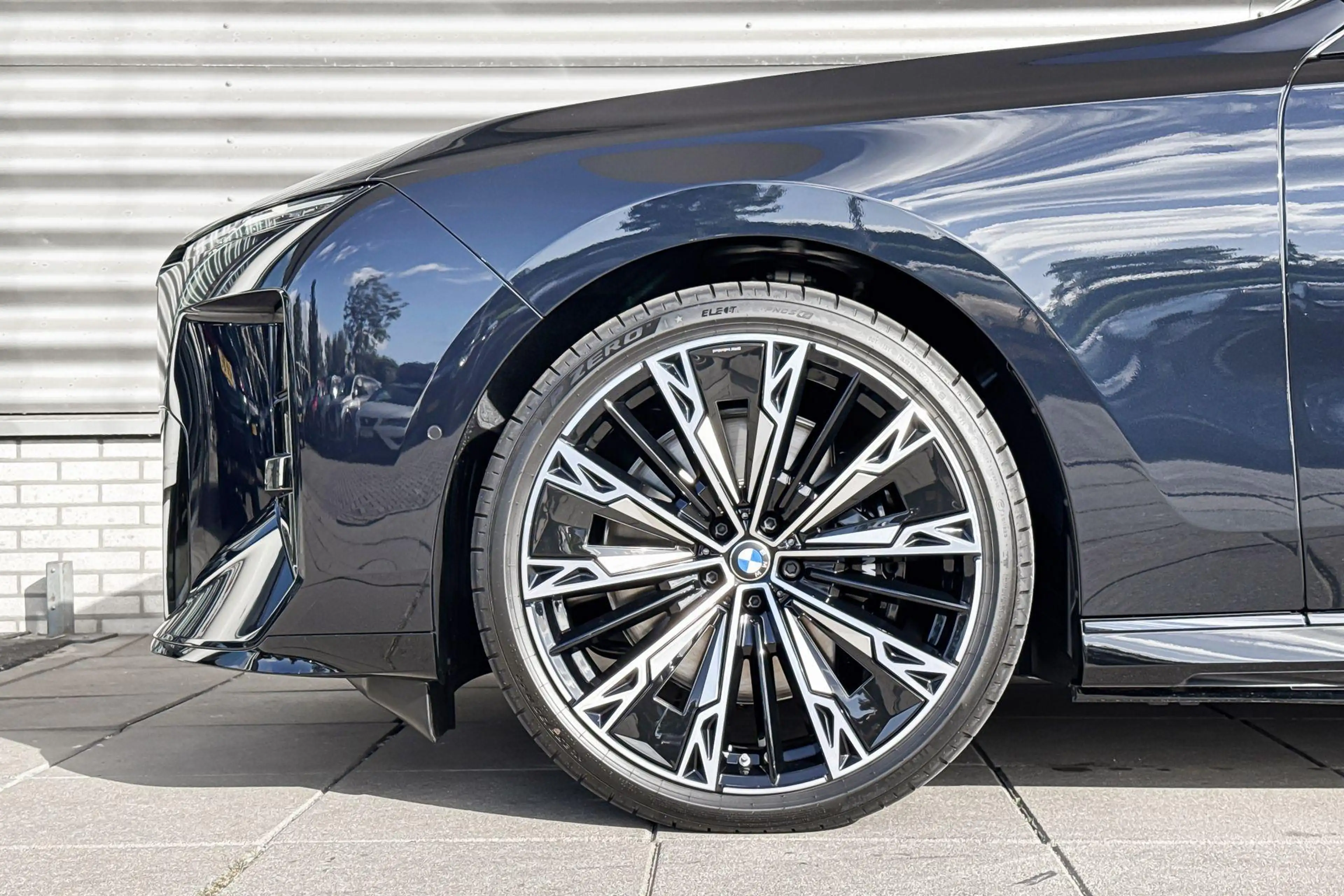 BMW i7 M70 xDrive 118.1 kWh | Executive Pack | Executive — photo 3