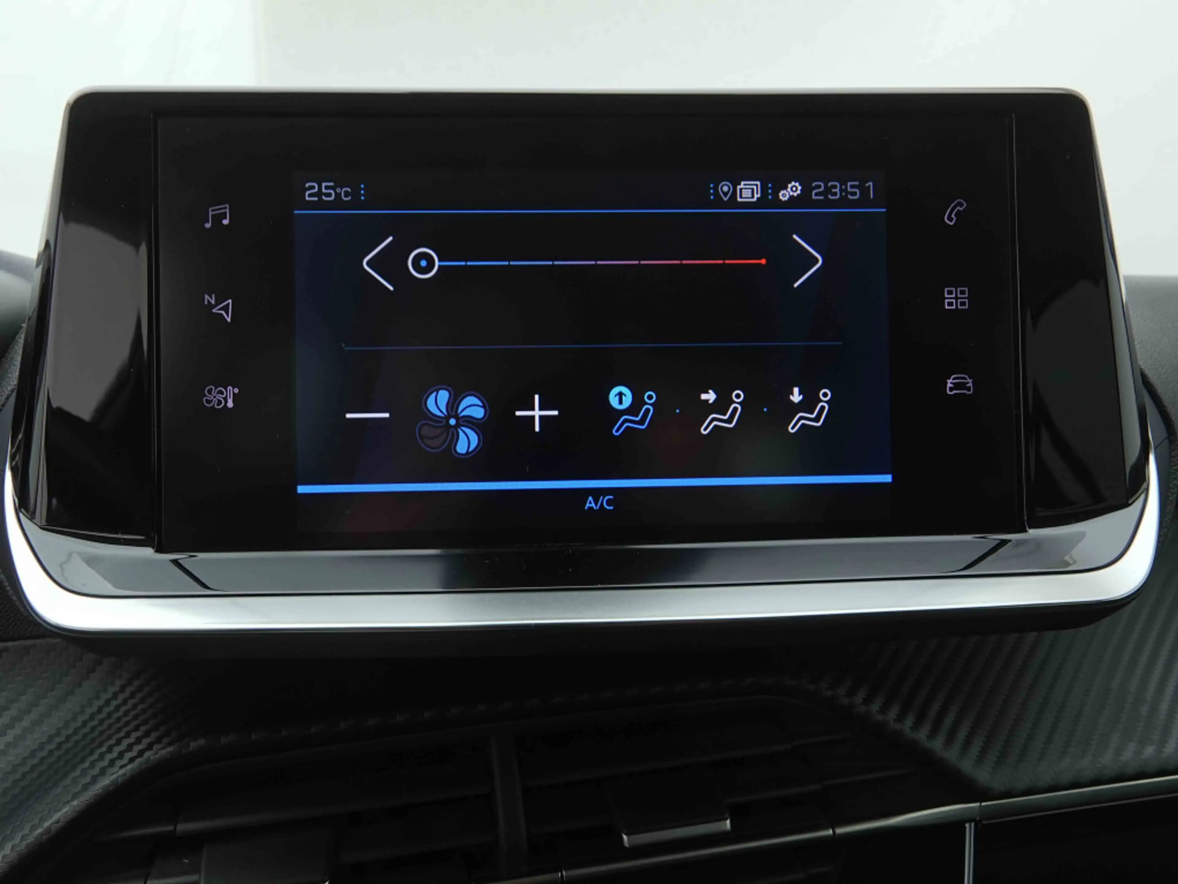 Peugeot 208 1.2 T 100 Style | GPS | LED Lights | Alu16 — photo 12