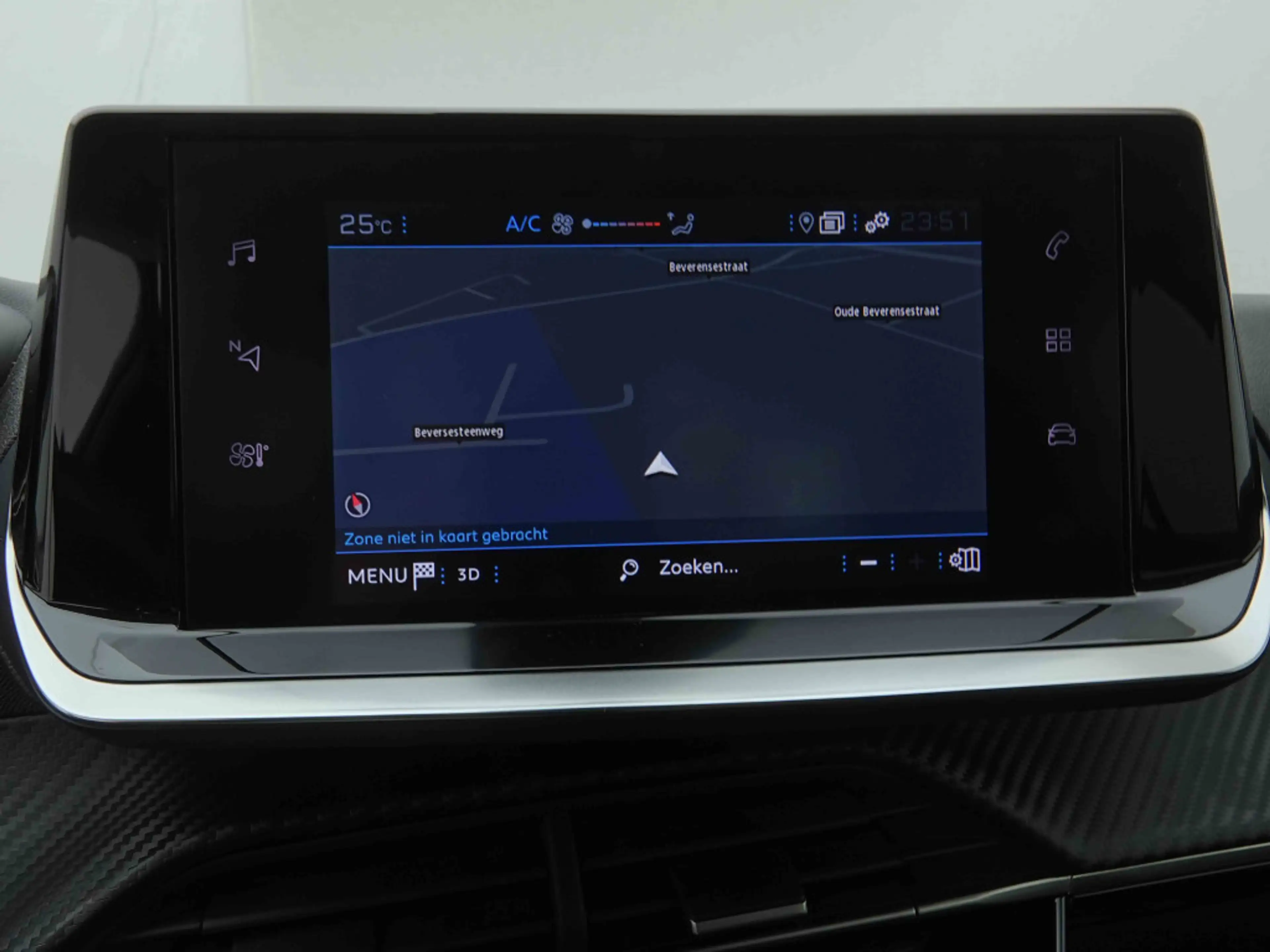 Peugeot 208 1.2 T 100 Style | GPS | LED Lights | Alu16 — photo 11