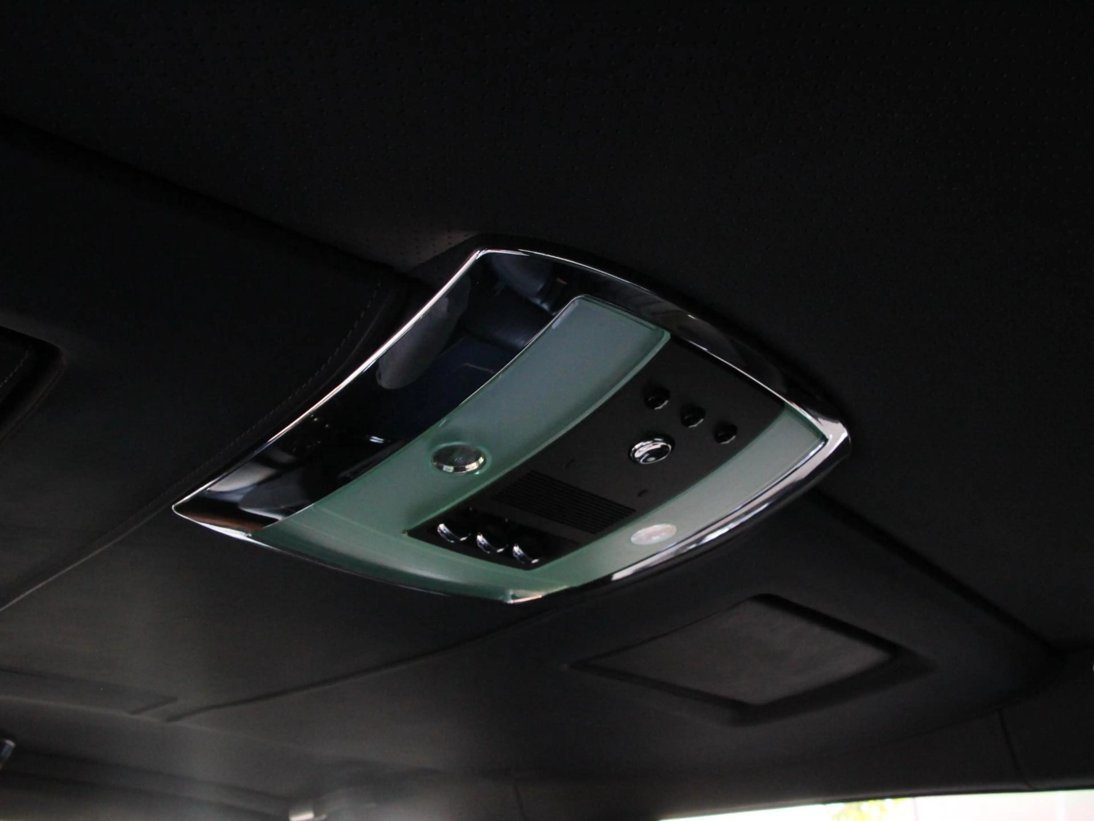 Rolls-Royce Phantom VII 6.75 EWB | Power Close Doors | — photo 50