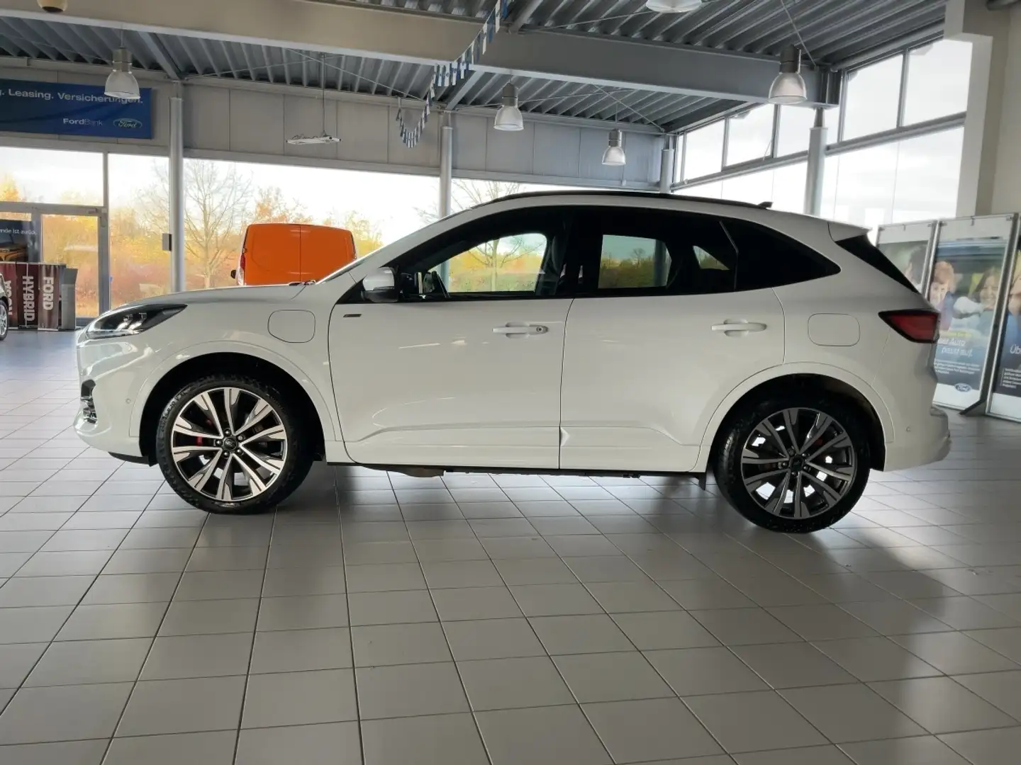 Ford Kuga ST-Line PHEV Head up Rückfahrk LED Panorama Weiß - 2