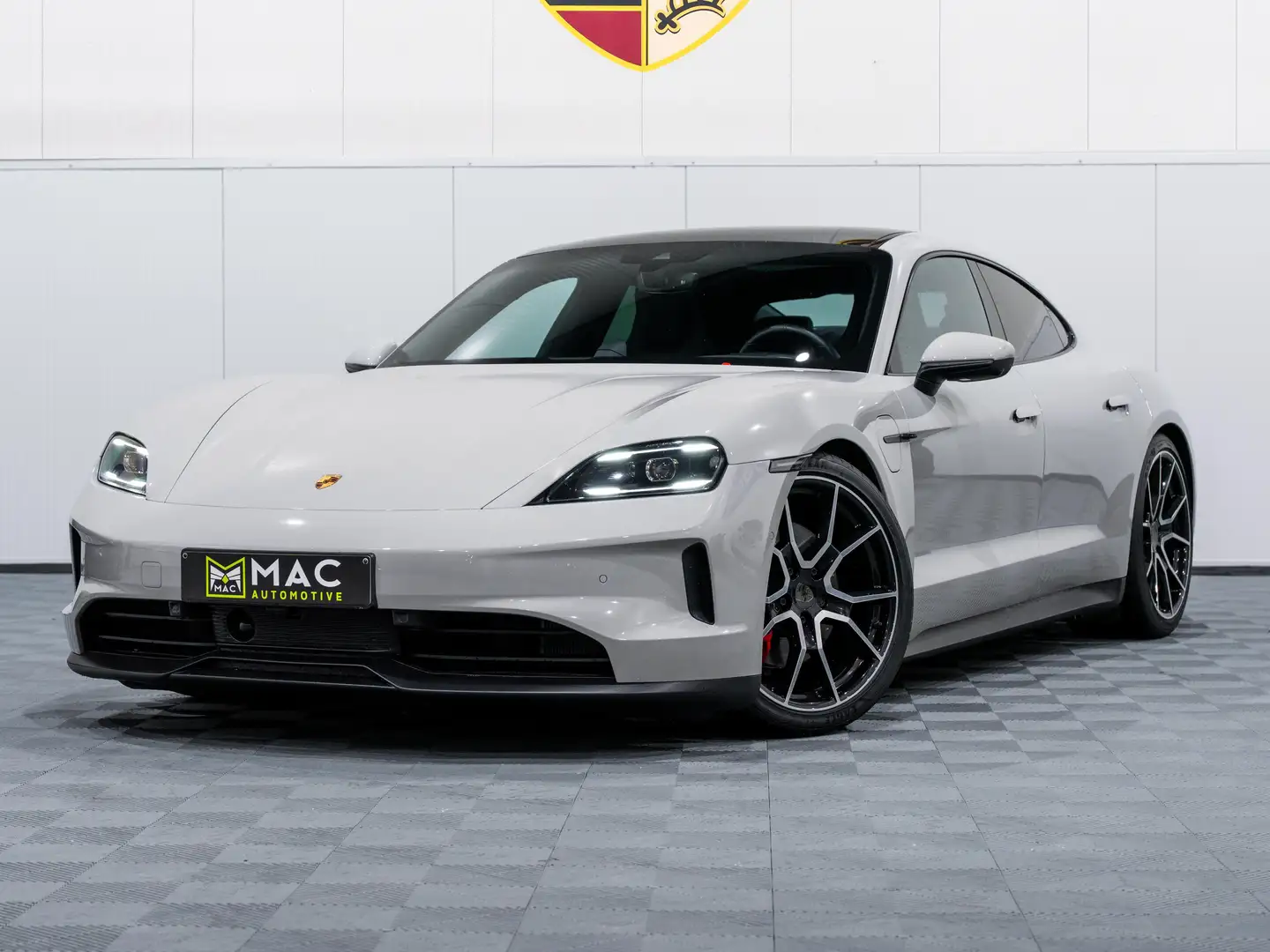 Porsche Taycan 4S CRAYON FACE LIFT Perf Batt+/21inch/Surround 360 Grijs - 1