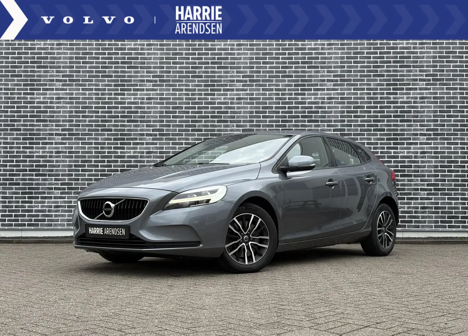 Volvo V40 1.5 T2 Kinetic | Navigatie | Cruise Control | Stoe Grijs - 1