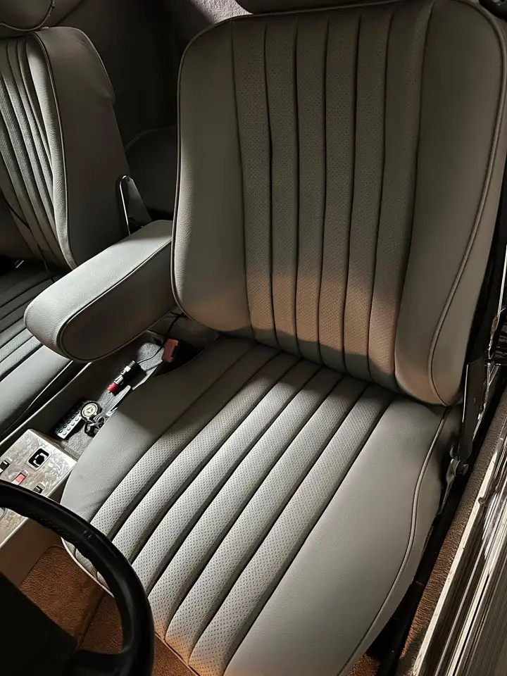 Mercedes-Benz SL 560, foto 9