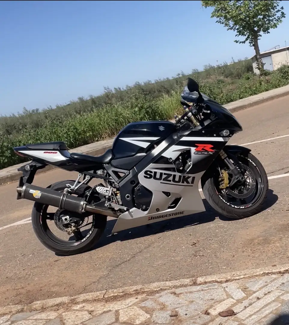 Suzuki GSX-R 600 - 1