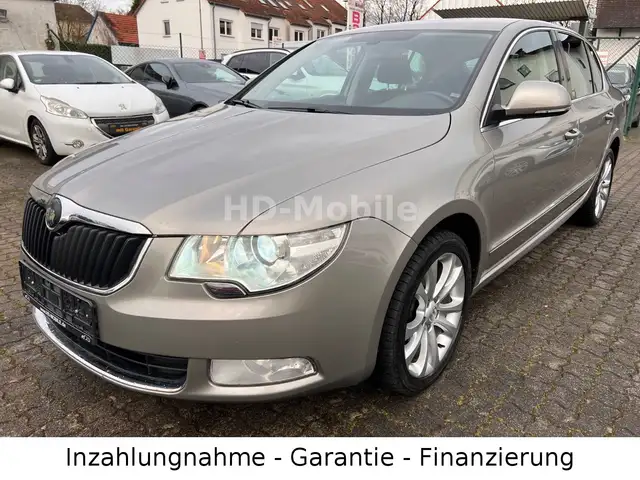 Skoda Superb Elegance, Automatik, Xenon, Navi