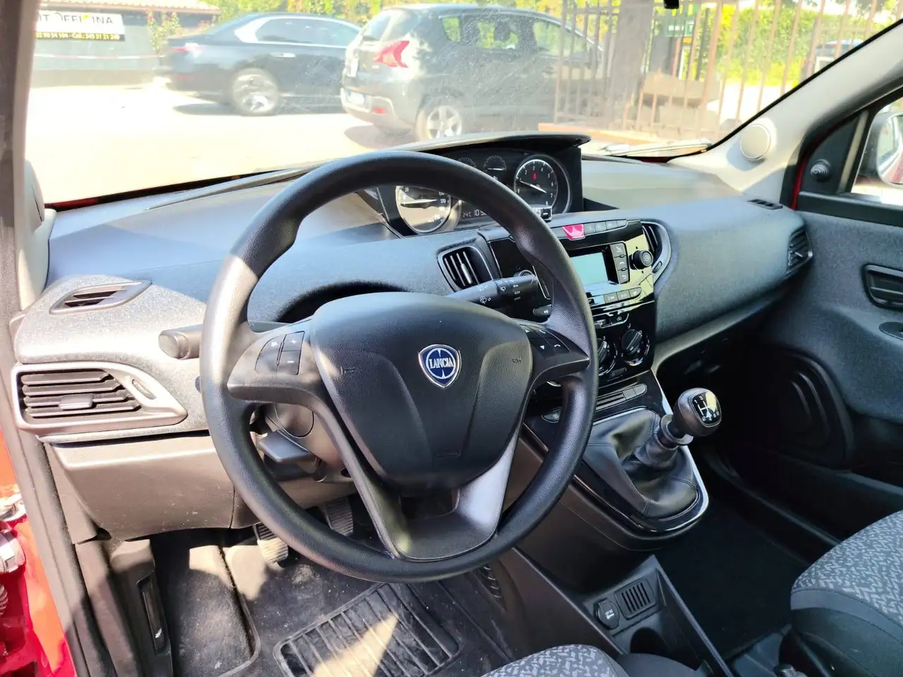 Lancia Ypsilon 2021 — фото 10