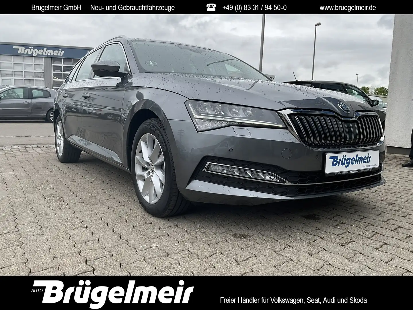Skoda Superb Superb Combi 2.0 TDI DSG Style+ACC+KAM+KESSY+17" Grau - 1