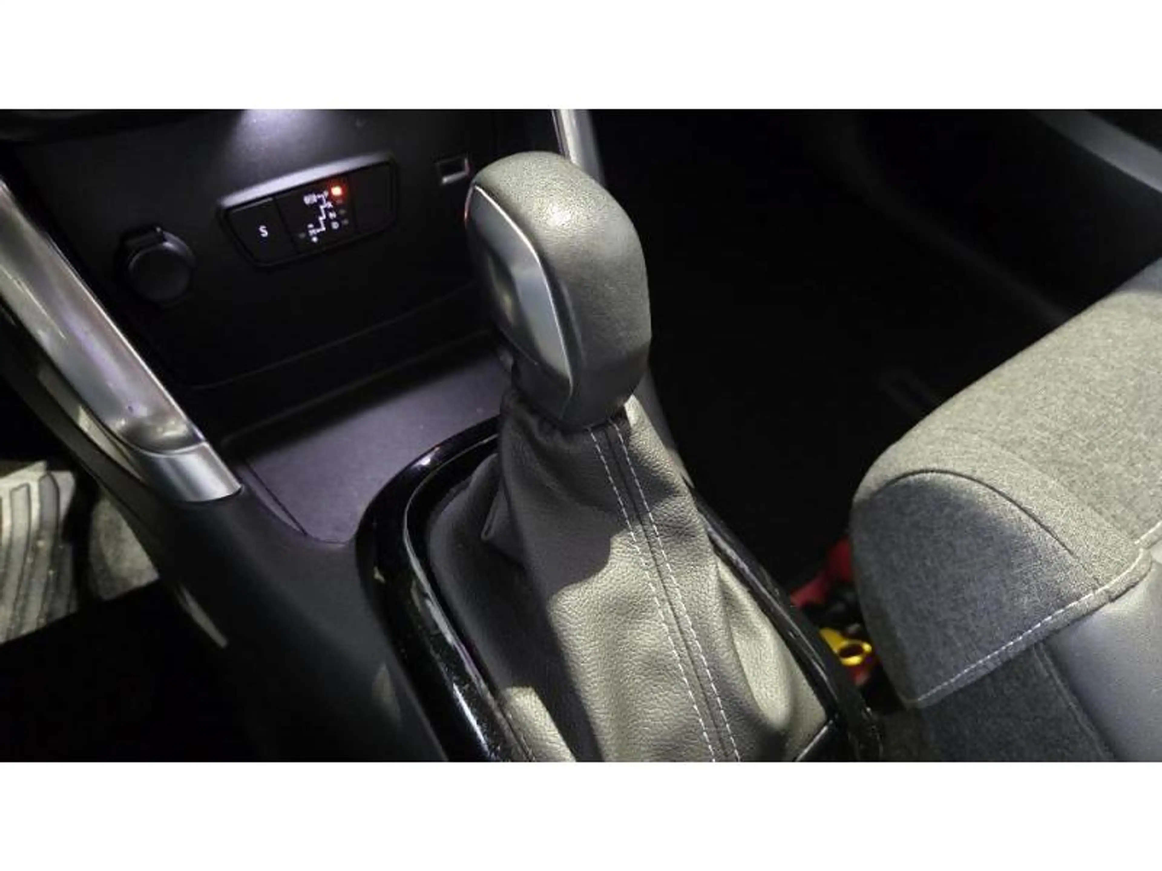 Citroen C3 Aircross Shine — photo 5