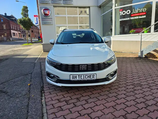 Fiat Tipo view 3