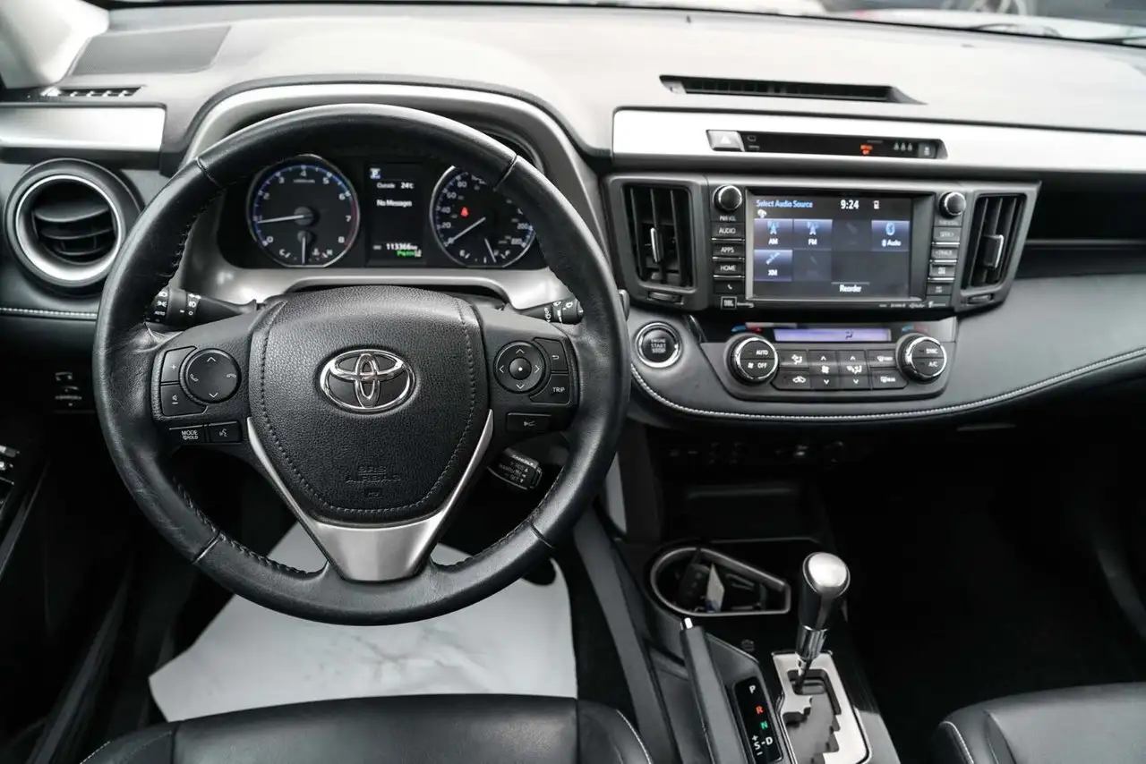 Toyota RAV 4 photo Toyota RAV 4