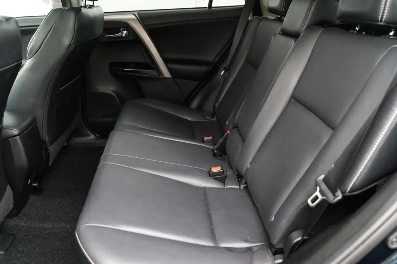 Toyota RAV 4 photo Toyota RAV 4
