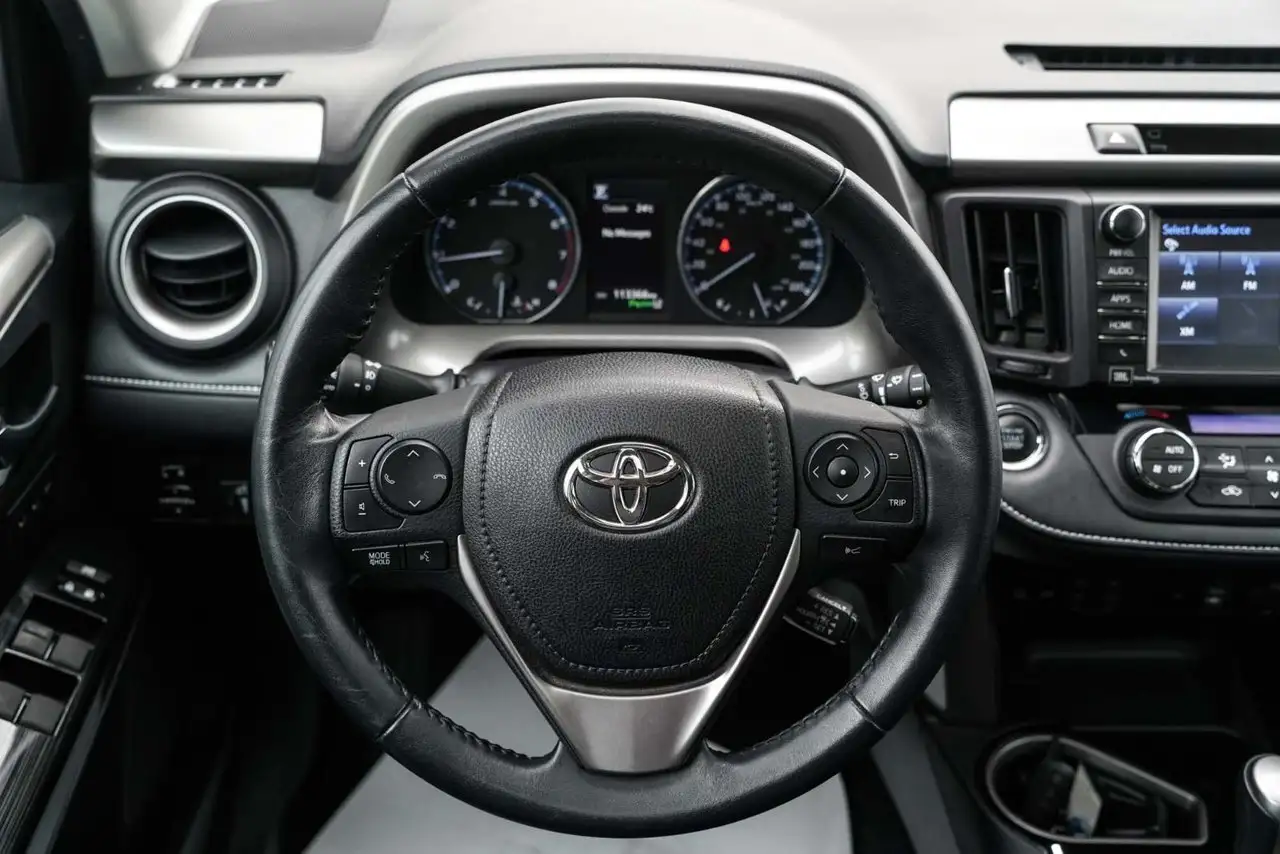 Toyota RAV 4 photo Toyota RAV 4