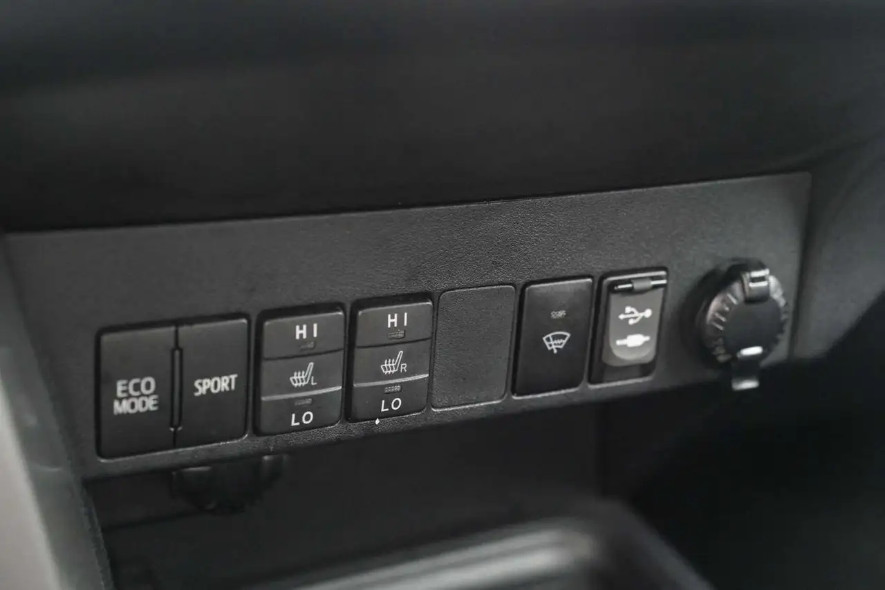 Toyota RAV 4 photo Toyota RAV 4