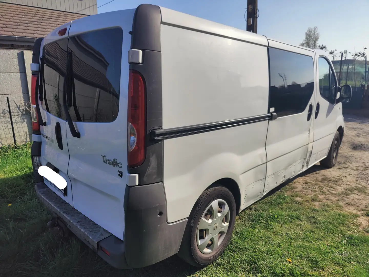 Renault Trafic 2.0 dCi 115 FAP L2H1 - 2