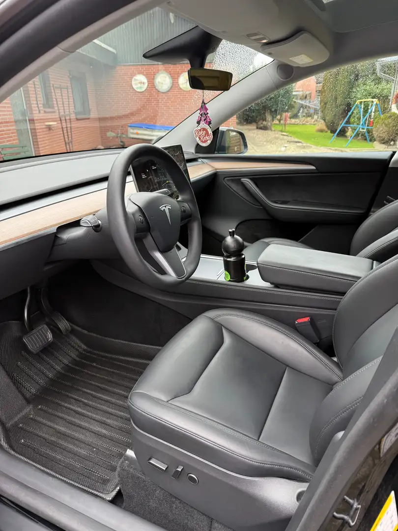 Tesla Model Y Model Y Long Range Dual Motor AWD Schwarz - 2