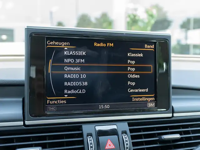 Audi A6 view 25