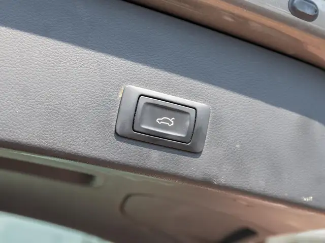 Audi A6 view 22