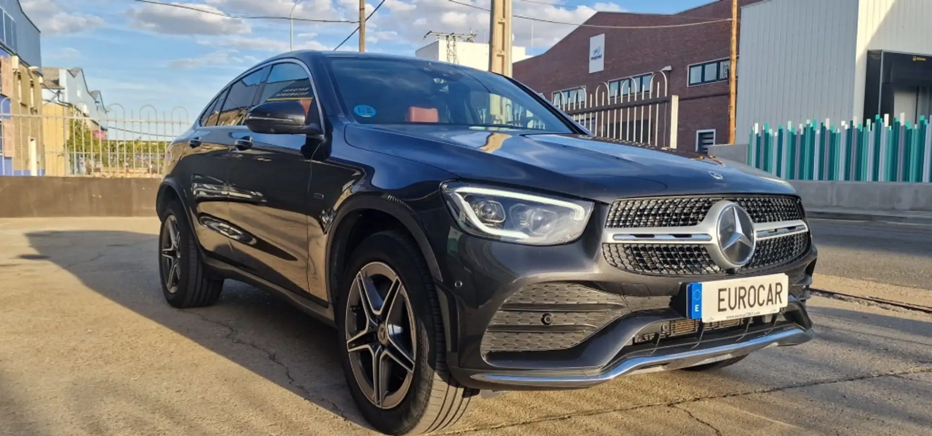 Mercedes-Benz GLC 300 300de 4Matic 9G-Tronic Gris - 2