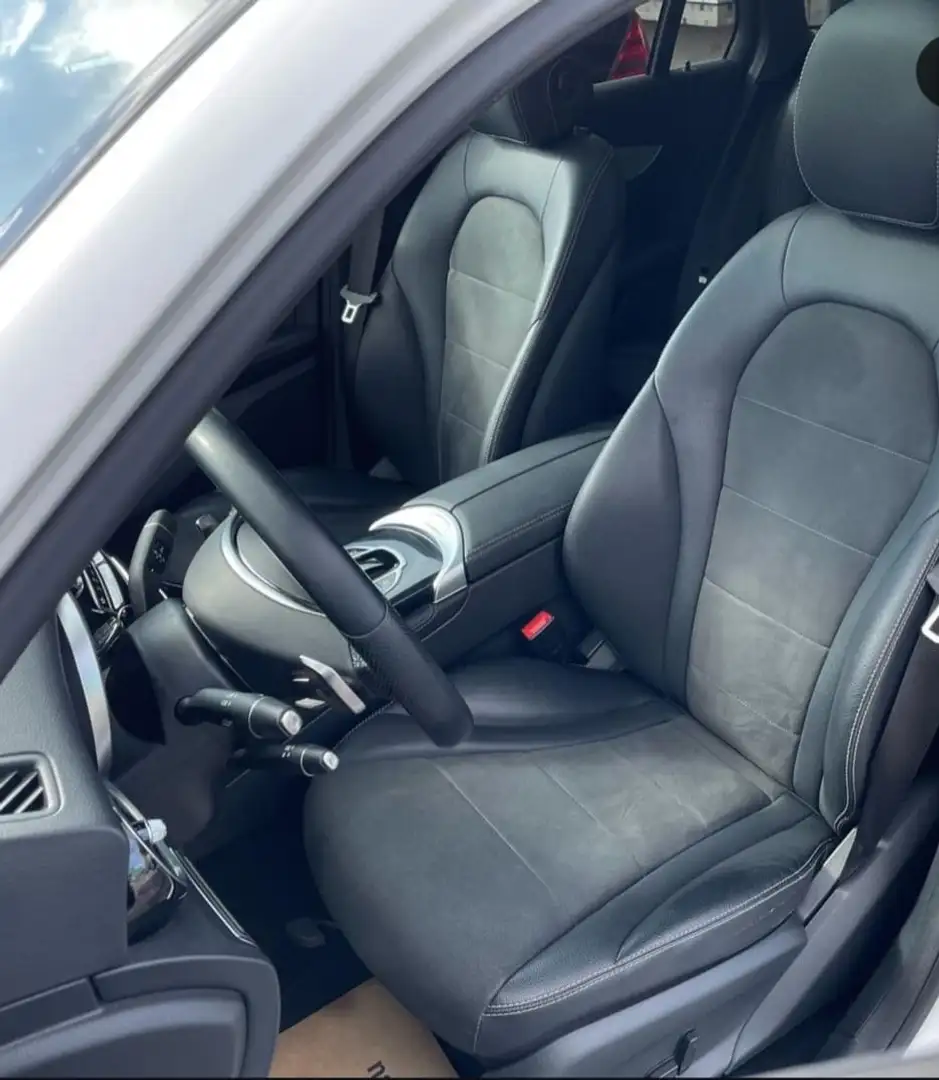 Mercedes-Benz GLC 220 GLC 220d 4MATIC Aut. Mit Überzug 02.26 Weiß - 2