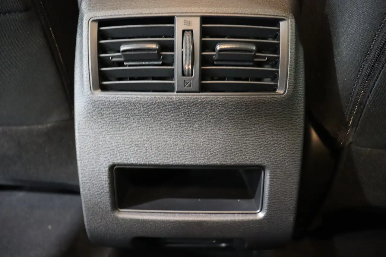 Mitsubishi Outlander снимка Mitsubishi Outlander
