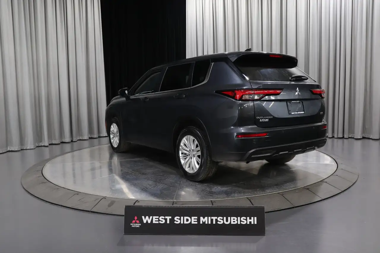Mitsubishi Outlander снимка Mitsubishi Outlander