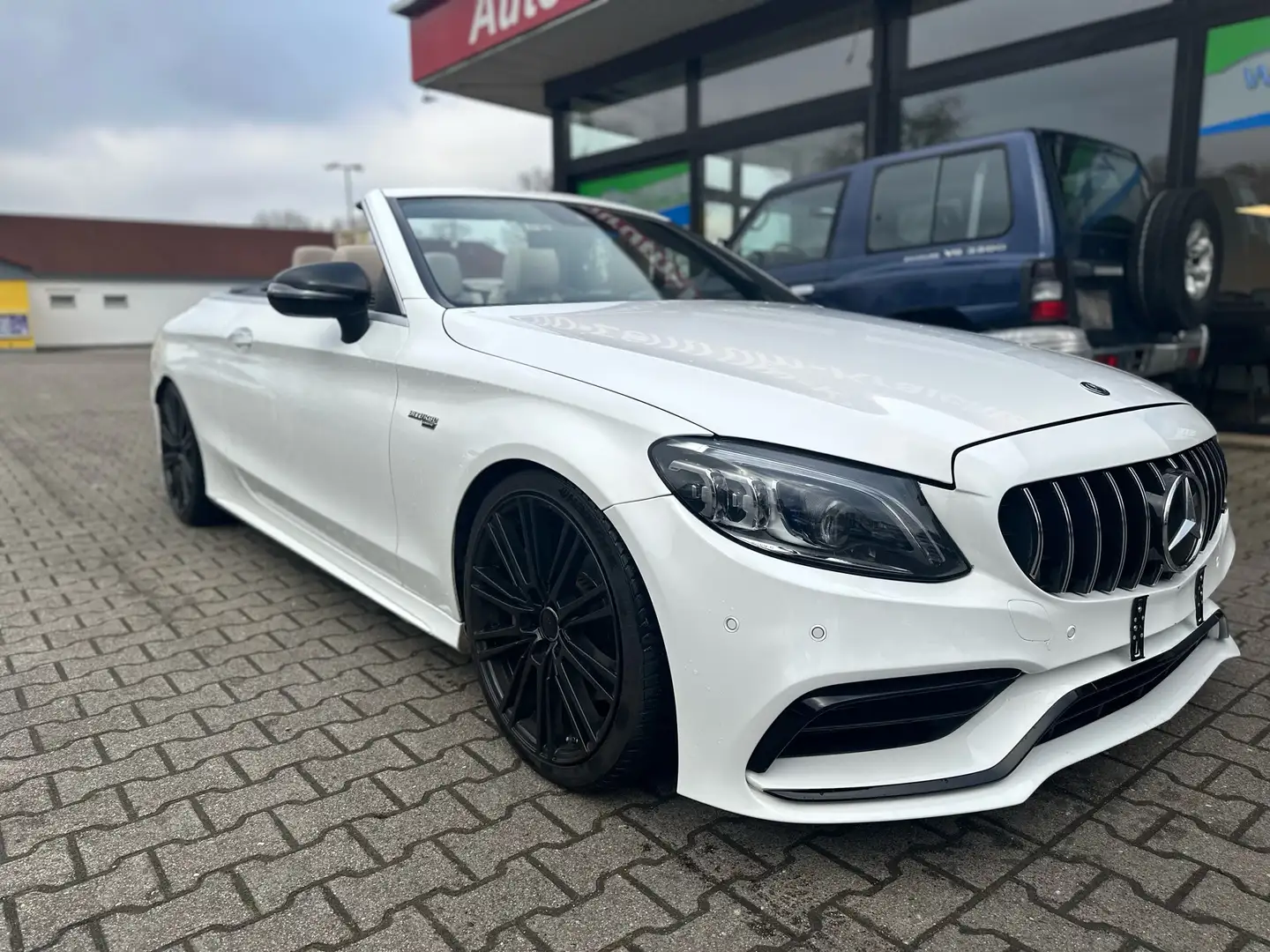 Mercedes-Benz C 300 AMG Line HU&AU Neu *Finanzierung möglich* Bianco - 1