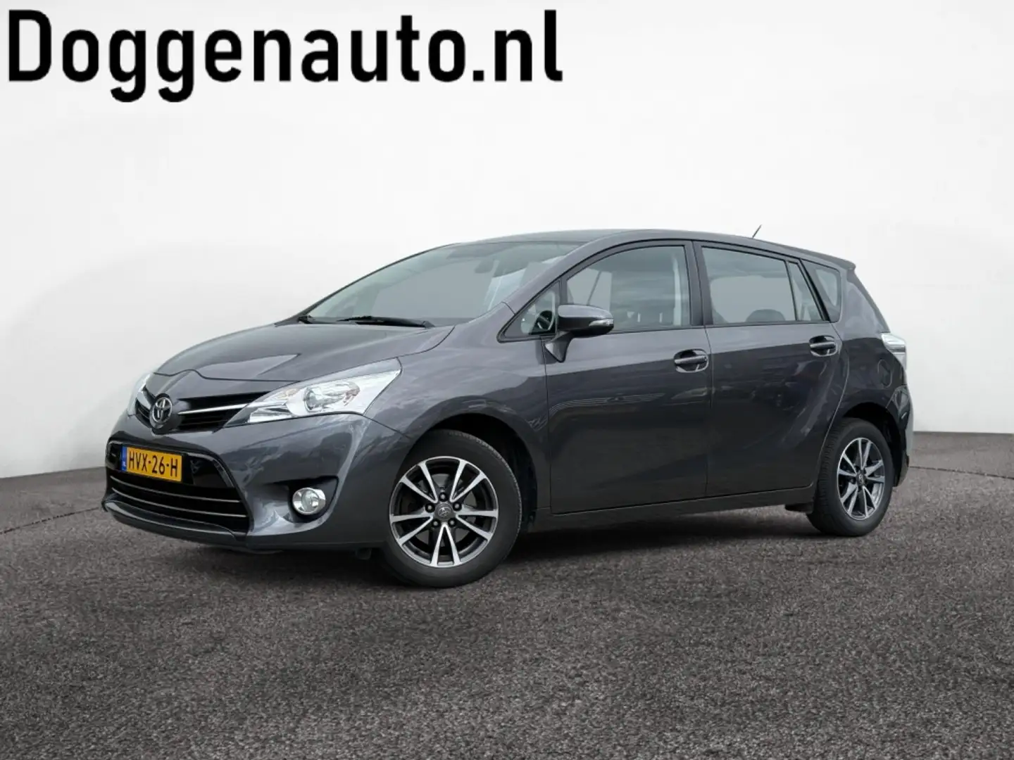 Toyota Verso 1.6 VVT-i Aspiration NAP Trekhaak Carmera Clima Grijs - 1