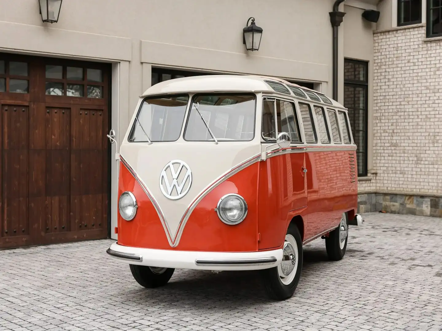 Volkswagen T2 Samba Rosso - 1