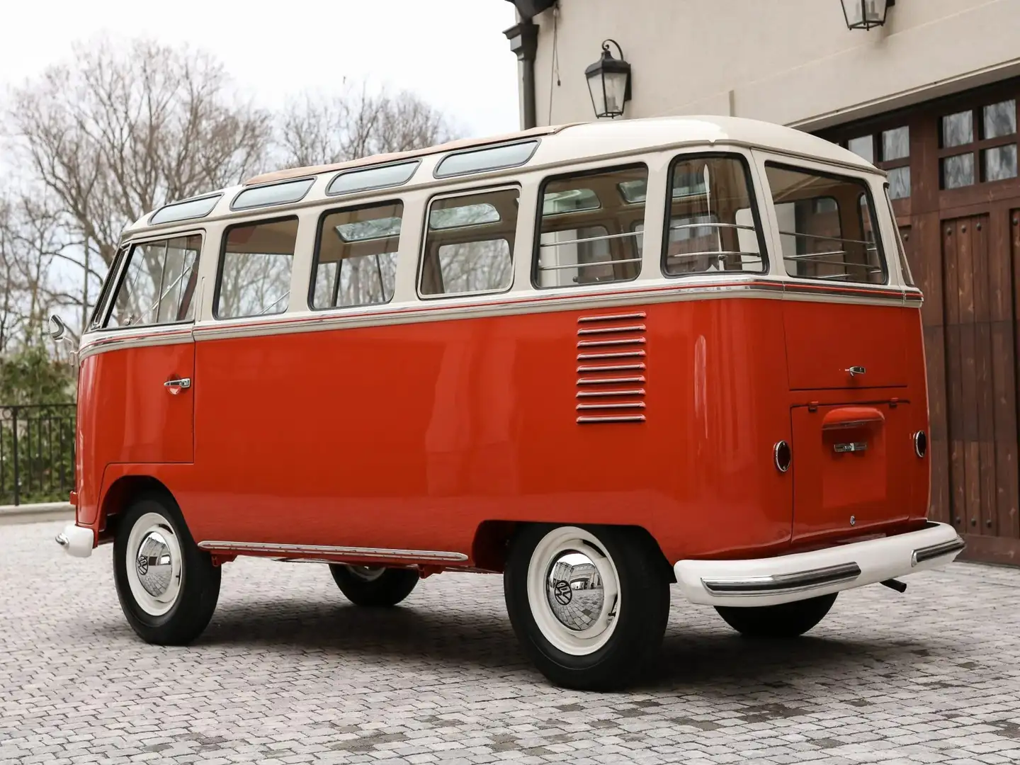 Volkswagen T2 Samba Rosso - 2