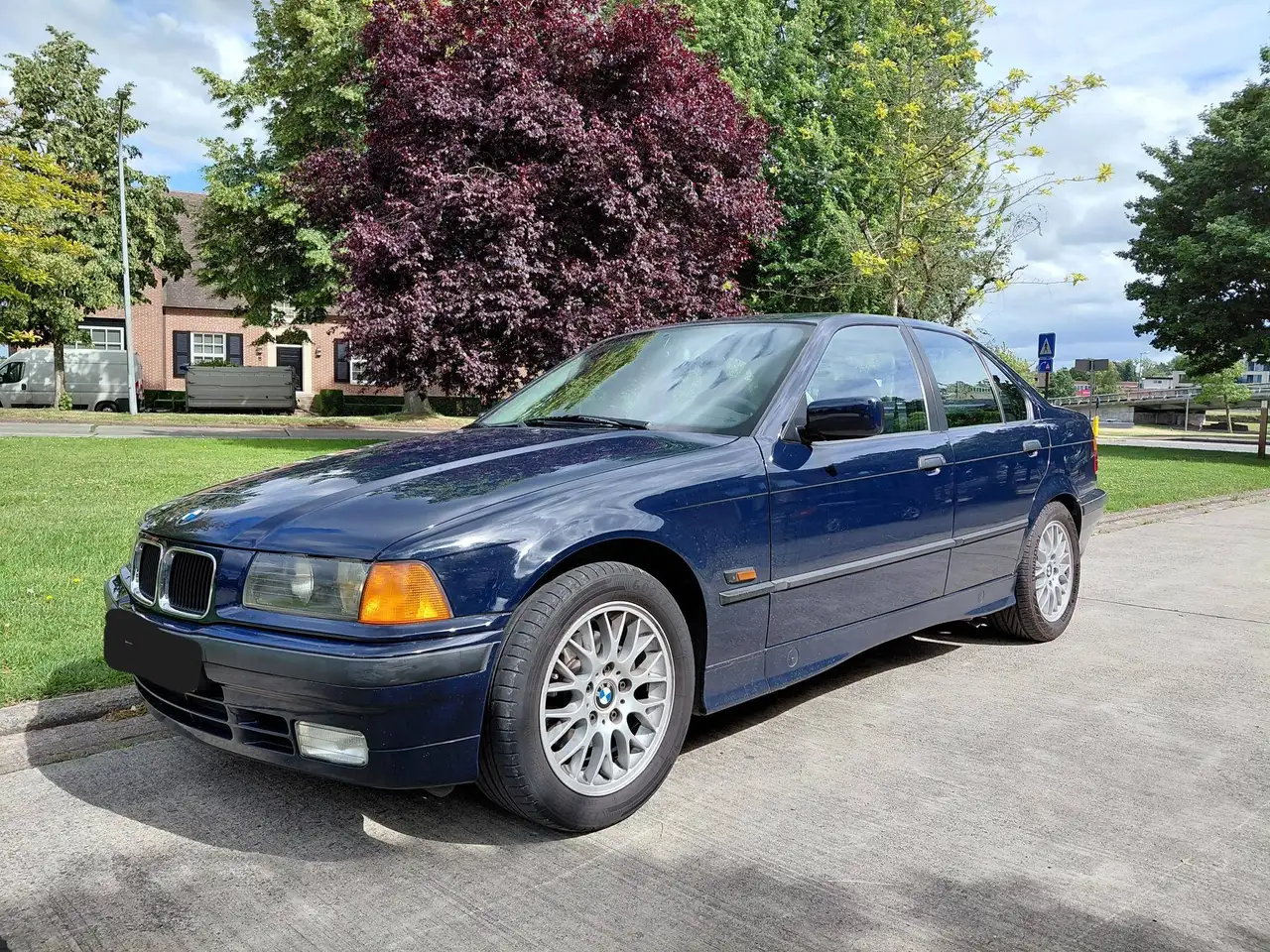 BMW 316i, foto 2