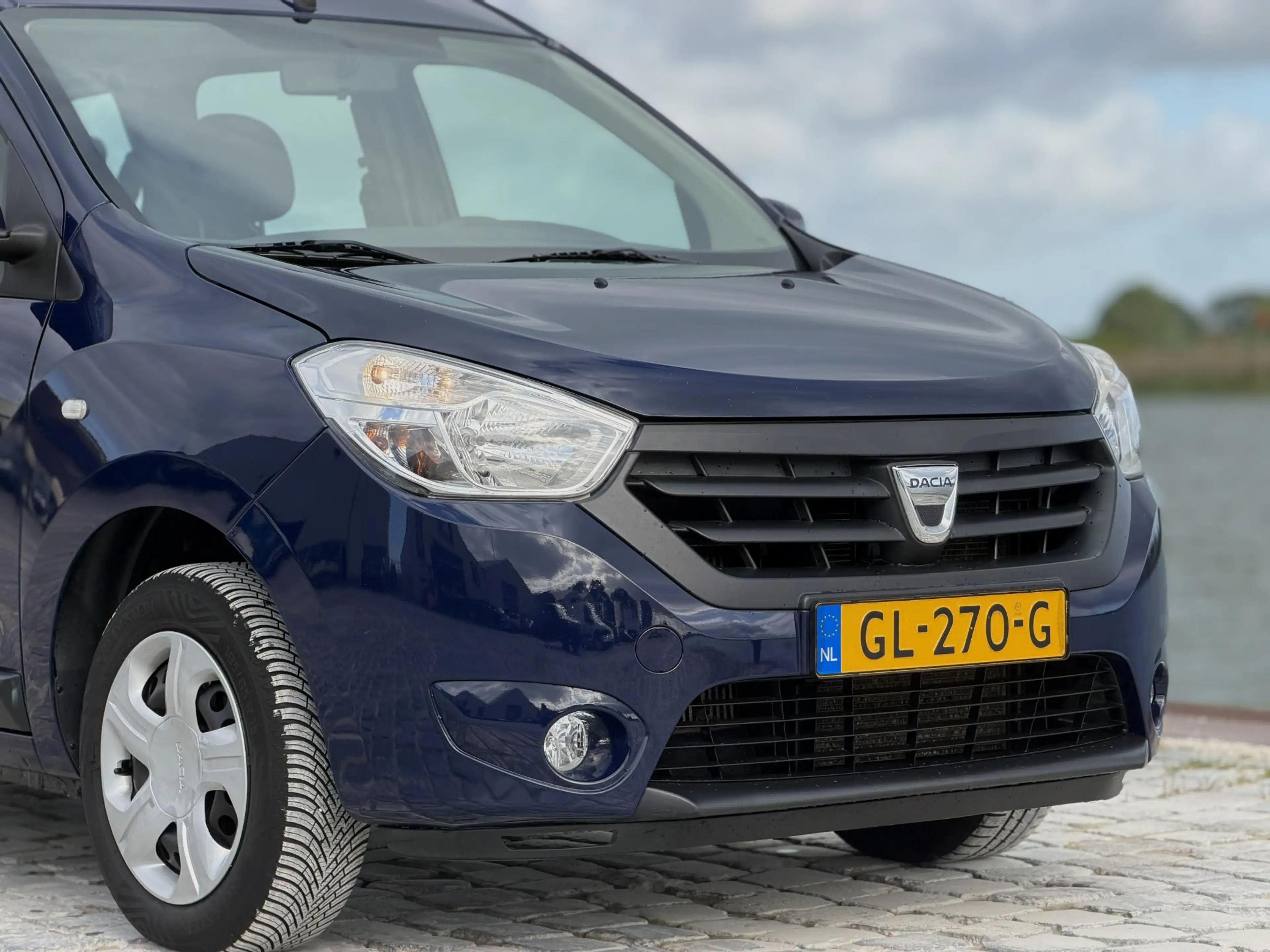 Dacia Dokker 1.2 TCe Lauréate|Dealer Onderhouden|Navi|Trekhaak — photo 2