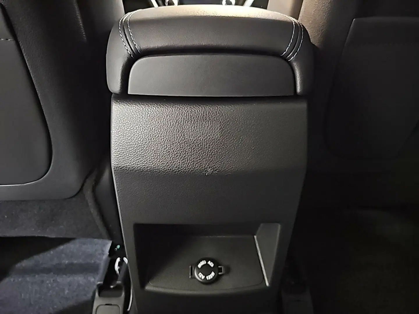 SsangYong Korando e-motion Limited Gris - 2
