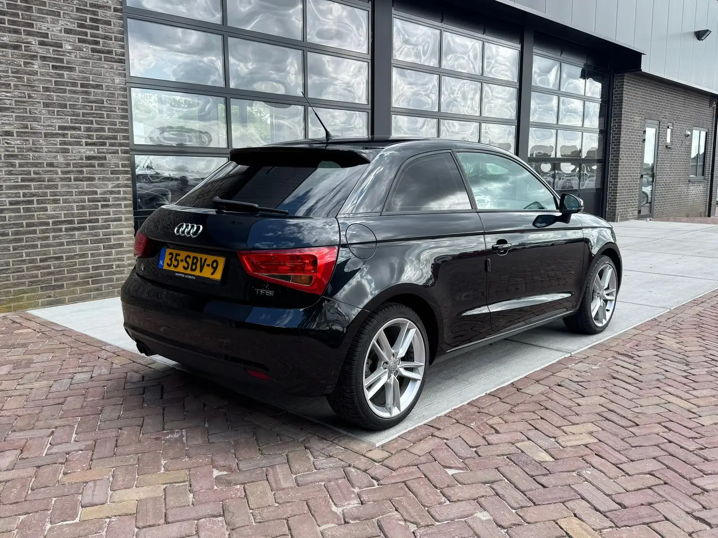 Audi A1 1.4 TFSI Attraction Pro Line | Autm | Cruise | Air Noir - 2