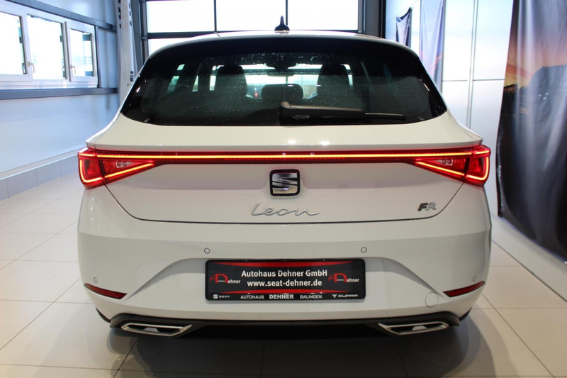 SEAT Leon FR 1.5 eTSI DSG NAVI+BEATS+RKAM+SHZ+ACC Klima — photo 4