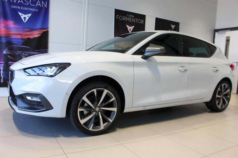 SEAT Leon FR 1.5 eTSI DSG NAVI+BEATS+RKAM+SHZ+ACC Klima — photo 5