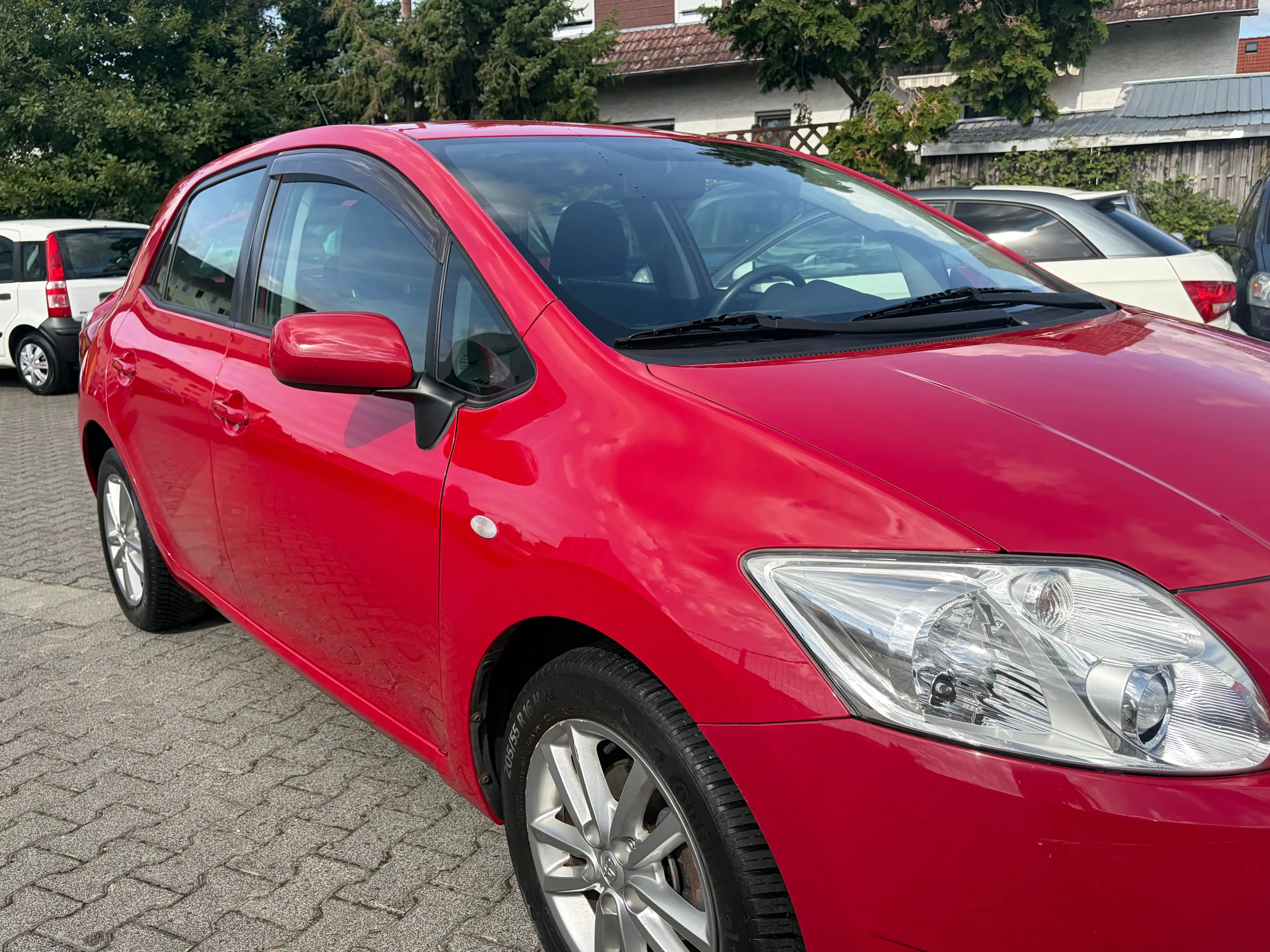 Toyota Auris Life*HU/AU Neu*4/5T*Klima*Navi*Bluetooth — photo 12