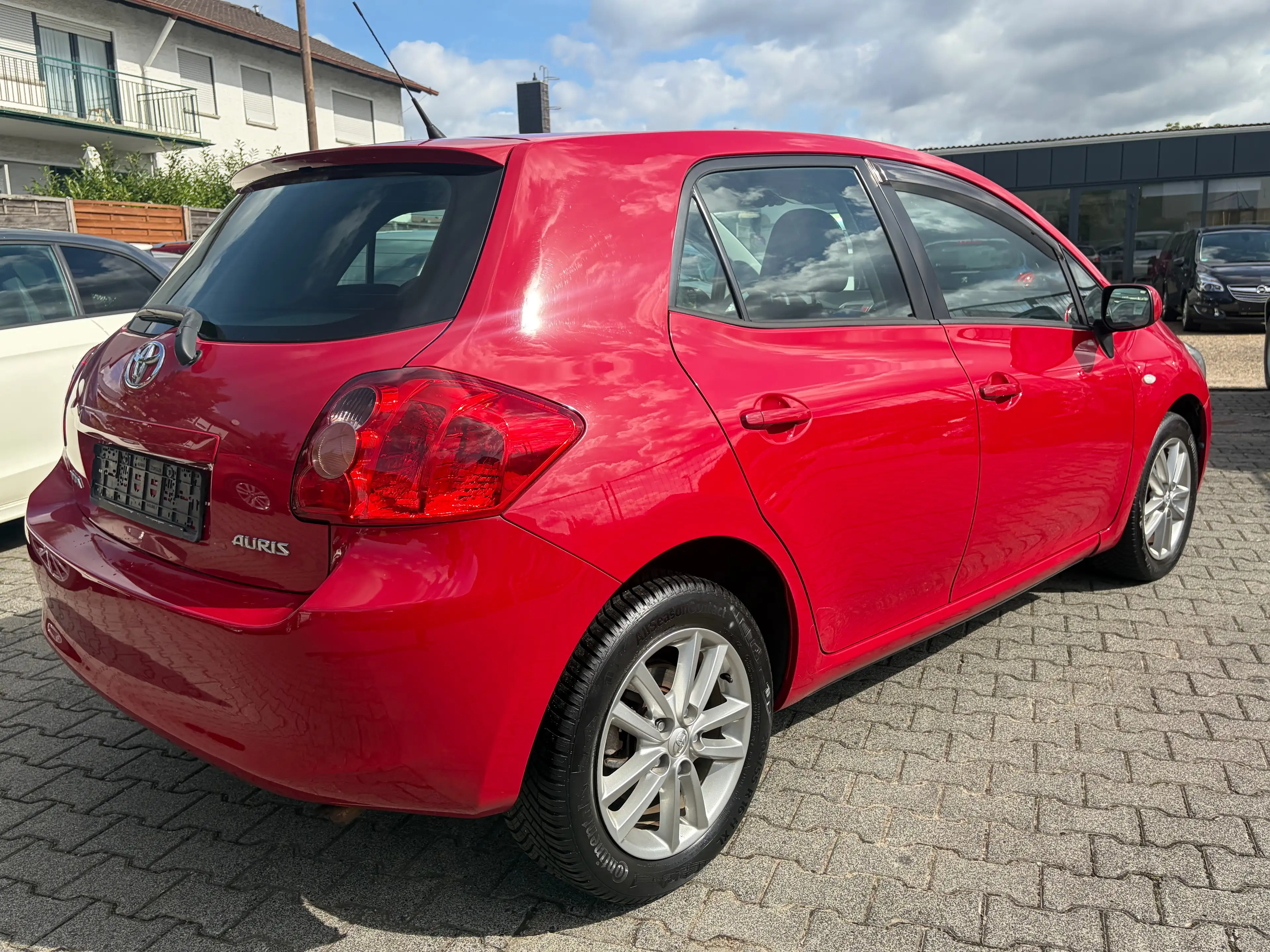 Toyota Auris Life*HU/AU Neu*4/5T*Klima*Navi*Bluetooth — photo 9
