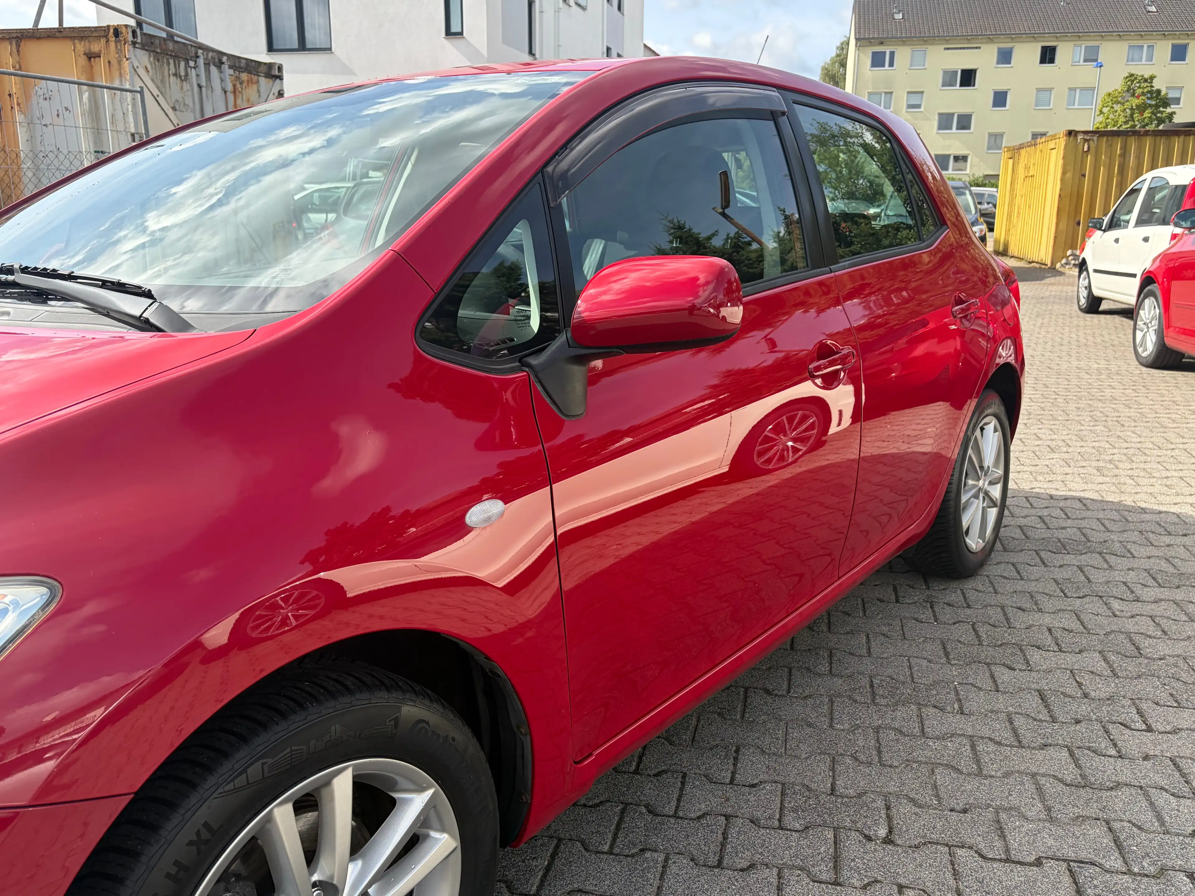 Toyota Auris Life*HU/AU Neu*4/5T*Klima*Navi*Bluetooth — photo 2