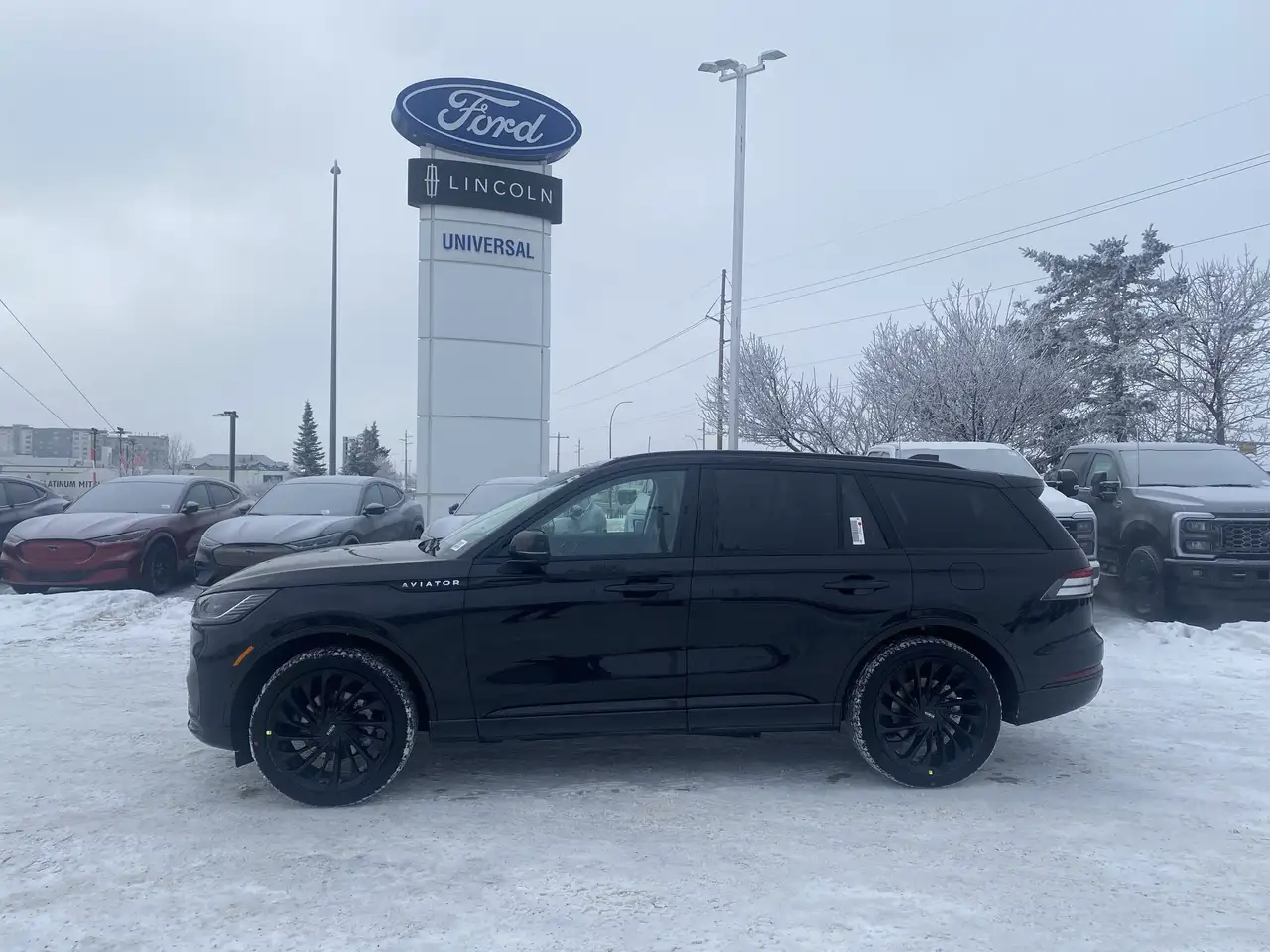 Lincoln Aviator снимка Lincoln Aviator